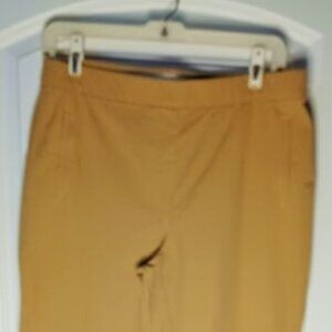 NEW Isaac Mizrahi Live! Petite 24/7 Stretch Pull-on Crop Pants size 10 Sand